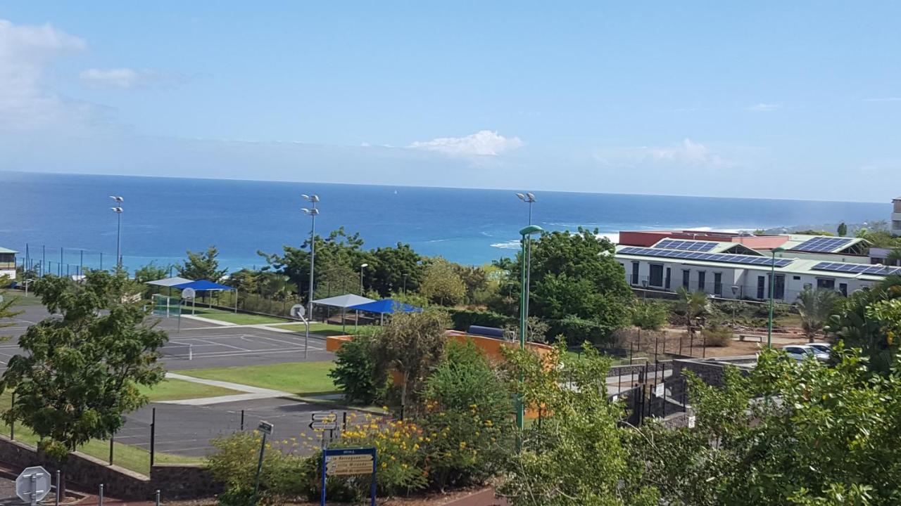 Eden Appartement, T2 49m2, 4 pers vue mer, piscine Saint-Gilles-les-Bains Buitenkant foto