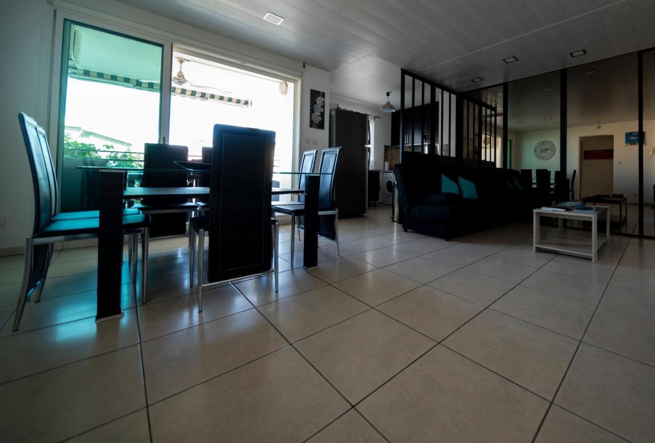 Eden Appartement, T2 49m2, 4 pers vue mer, piscine Saint-Gilles-les-Bains Buitenkant foto